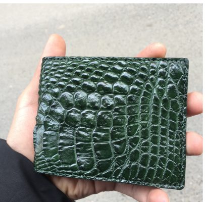 Ví ngang da cá sấu màu xanh lá cây